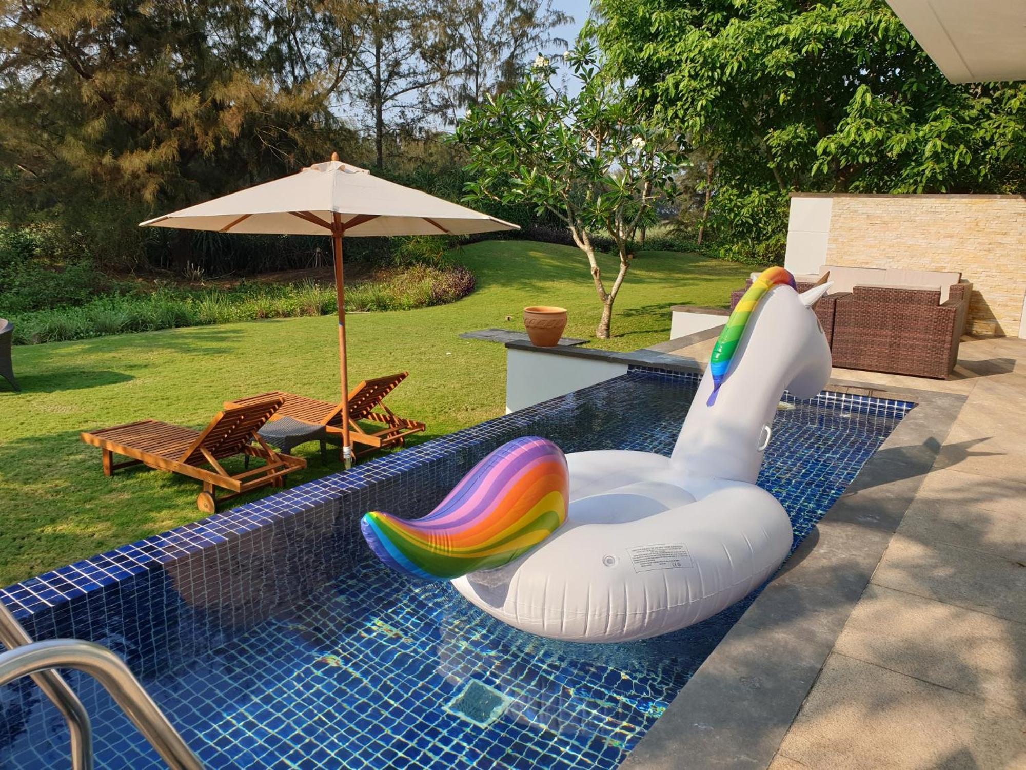 Memories Holiday Beach Villa Đà Nẵng Exterior foto